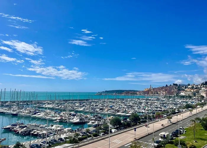Superbe Appartement En Bord De Mer, Pres Du Centre Et Des Plages