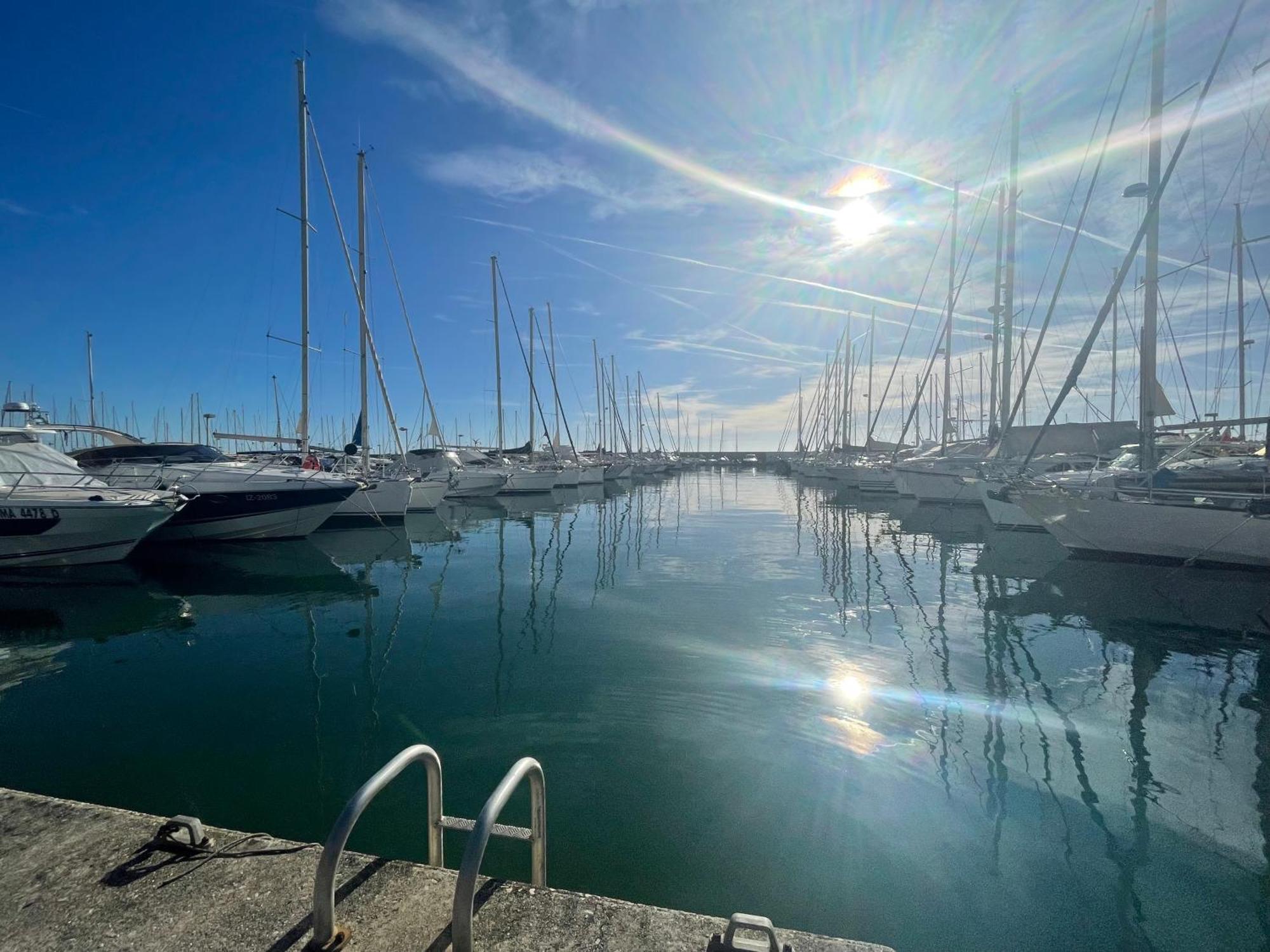 Apartment Superbe En Bord De Mer, Pres Du Centre Et Des Plages