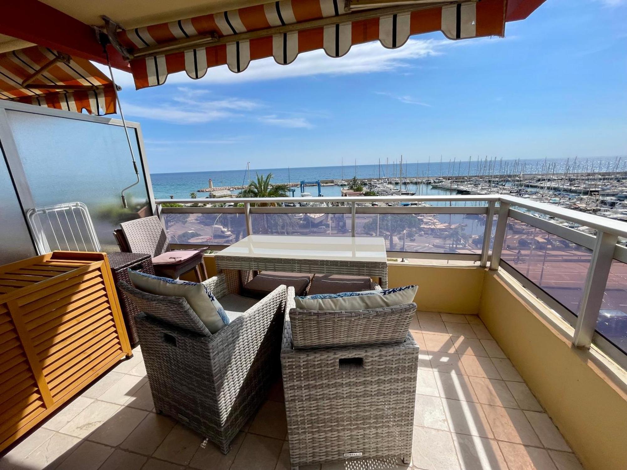 Superbe En Bord De Mer, Pres Du Centre Et Des Plages Apartment