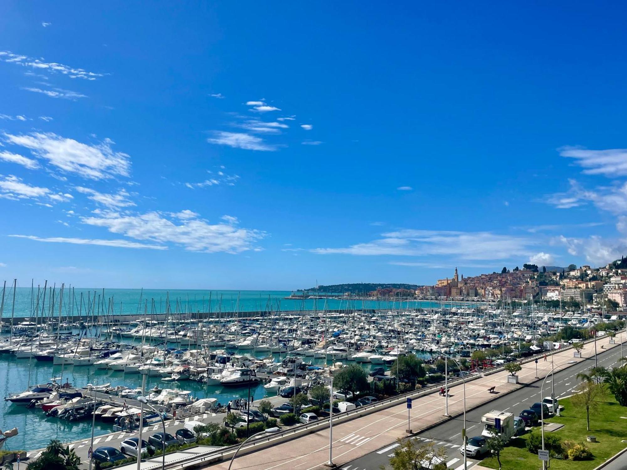 Apartment Superbe En Bord De Mer, Pres Du Centre Et Des Plages